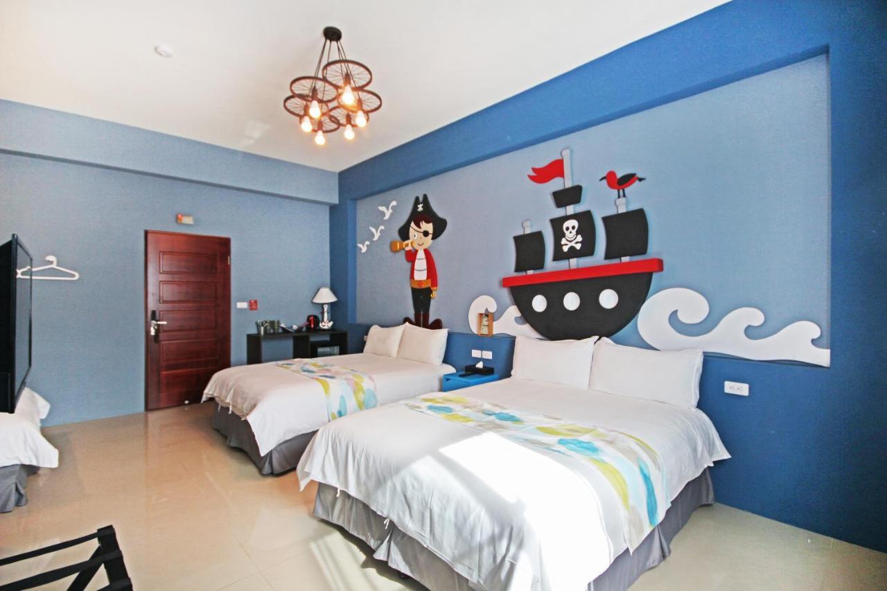Fun Trip - Little Castle & Oscar B&B Taitung ภายนอก รูปภาพ